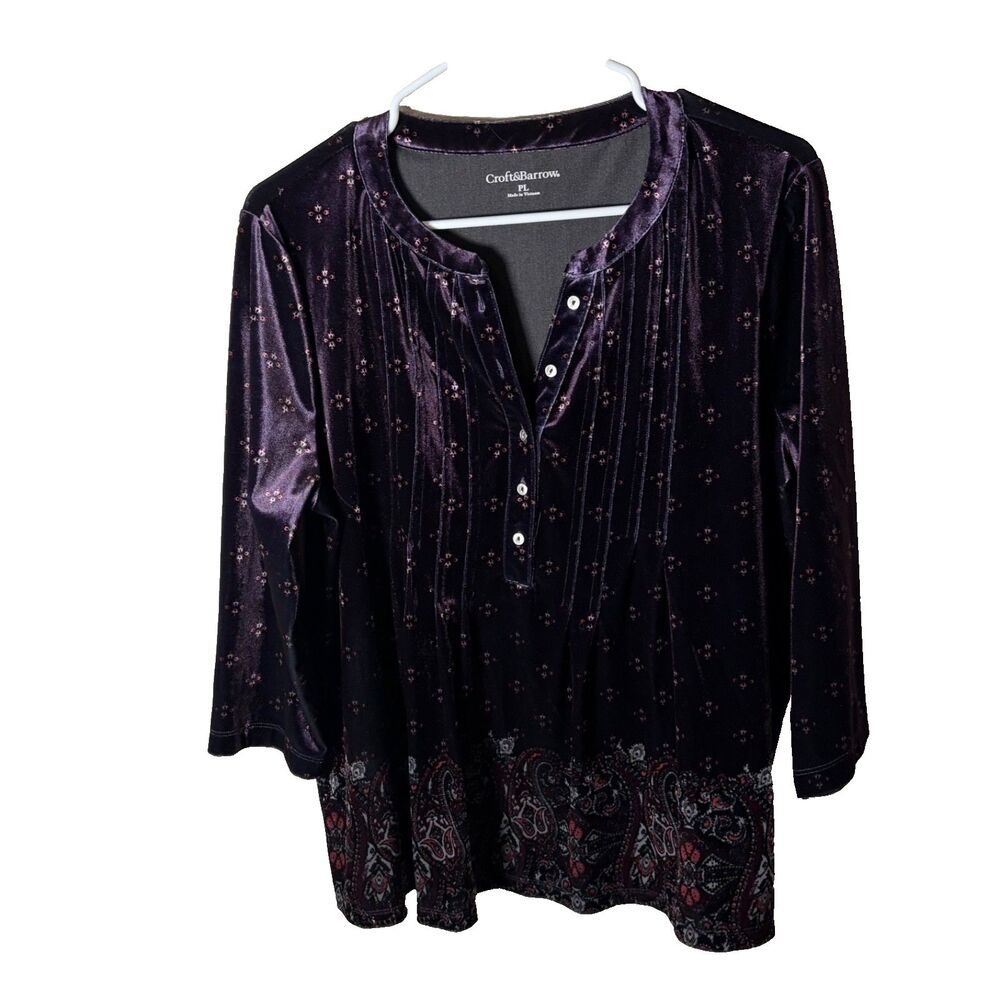 Croft & Barrow T-Shirt Women's Petite large Purple Velvet V-Neck 3/4 Sleeve